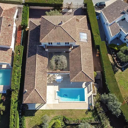 De Prestige Avec Piscine فيلة Saint-Raphaël